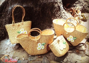 Cesta de almacenamiento hecha a mano ecológica de Jacinto/jacinto de agua con diseño multifunción para hornear esteras en Vietnam - Product Image 2