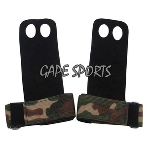 Bán buôn sợi carbon Thể dục dụng cụ cầm tay cử tạ Palm Grips bảo vệ ngón tay vòng lặp tùy chỉnh thực hiện cao su da bò tập thể dục - Product Image 2