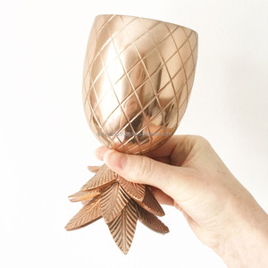 Gobelet à ananas seau à glace et ouvre-bouteille ensemble gobelet debout en cuivre plaqué avec seau à glace bar et décor à la maison - Product Image 3