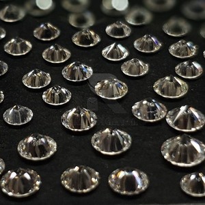 เพชร HPHT 0.40 ถึง 0.50 กะรัต สีขาว ทรงกลม เจียระไนแบบกลม ความสะอาดระดับ SI ผลิตด้วยวิธี CVD  แบบเมลี  ขัดเงา  เจียระไนอย่างดีมาก  ความแข็ง 10 โมห์ - Product Image 1