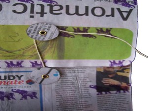 White Newspaper <b>Bags</b> Geometric Pattern <b>Medium</b> <b>Size</b> Rope Handle Handmade Gift Envelop for Daily Packaging - Product Image 4
