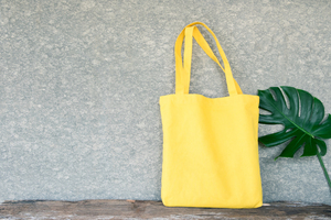 กระเป๋าผ้าคอตตอนเป็นมิตรกับสิ่งแวดล้อมกระเป๋าโท้ทสีสวยดีไซน์โลโก้ออกแบบได้ตามที่ต้องการ - Product Image 5