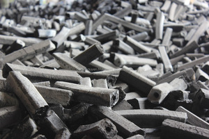 Charbon de bois dur sans fumée de haute qualité - Product Image 2