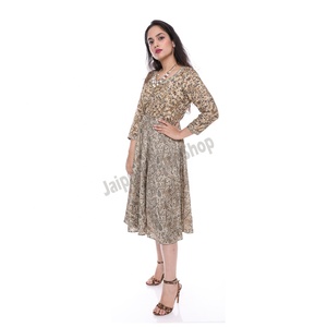 ล่าสุดได้รับความนิยมชุดฤดูร้อนอินเดียรีไซเคิลส่าหรีชุด Maxi สำหรับผู้หญิง - Product Image 3