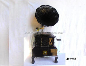 Vente chaude Gramophone avec une plus grande base en bois sur les jambes en bois et corne en laiton Nautique Home Decor Gramophone - Product Image 3