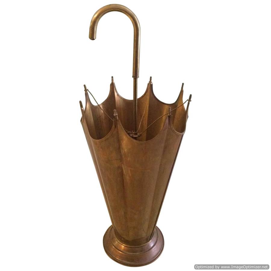 Antique en laiton