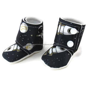 Bottes de bébé en coton biologique, taille personnalisée, Baby shower, livraison gratuite, pour nouveau-né, 100% biologique - Product Image 1