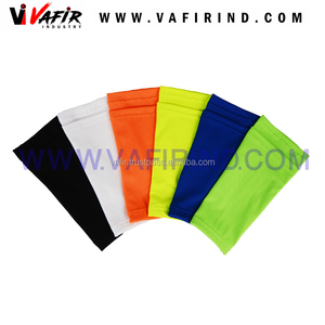 Protectores de Espinilleras de Malla Elástica con Logotipo Personalizado para Fútbol y Hockey, Calentadores de Piernas con Bolsillos, Negros, Talla Única - Product Image 3
