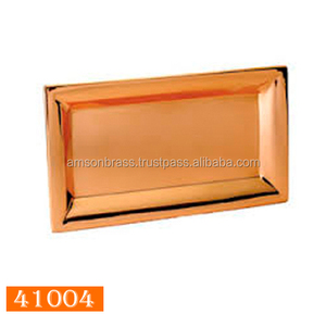 Plateau de service en cuivre fait main en métal au design unique Décoration de table Plateau de service en cuivre au design unique avec poignée en laiton - Product Image 2