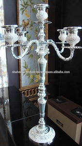 เชิงเทียนอะลูมิเนียมชุบทอง5แขนสำหรับวางในบ้านลายดอกไม้งานเลี้ยงอาหารค่ำที่เป็นทางการที่กลางโต๊ะโลหะวัสดุ - Product Image 5