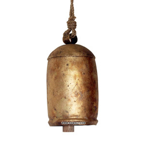 Grandes cloches de vache en métal antique, cloches de vache indiennes pour la décoration de la maison - Product Image 1