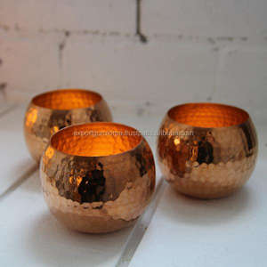 Décoration de Noël indienne artisanale Décoration de jardin Célébration de Pâques Support de bougie votive en cuivre avec finition en cuivre brillant - Product Image 1