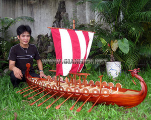 Modèle de bateau en bois DRAKAR VIKINGG 152CM, coque en clinker, artisanat, GIA NHIEN CO.LTD FB0011W, cadeau d'affaires européen - Product Image 3