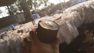 ถ่านกาแฟเวียดนามสำหรับบาร์บีคิว |   บรรจุภัณฑ์พรีเมียม 7 กก., ความร้อนคงที่, การเผาไหม้สะอาด, จัดส่งจากโรงงาน - Product Image 5