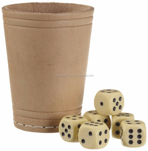 Vaso para Dados de Cuero Genuino Personalizado al por Mayor, Vaso Mezclador de Dados de Piel de Vaca Curtida Vegetal con Logotipo Impreso en Relieve Personalizado y Forro de Terciopelo - Product Image 3