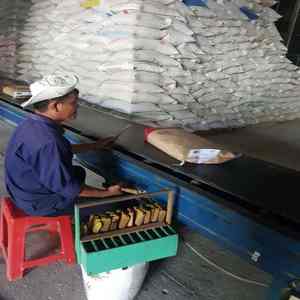 Riz blanc à grains longs directement de l'usine du Vietnam, 5% de brisures, 100% naturel, certifié ISO/HACCP/HALAL, texture dure, style séché - Product Image 5