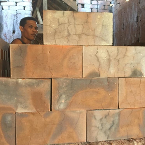 Diseño de casa de estilo balinés con ladrillos hechos a mano para la construcción de paredes - Product Image 1
