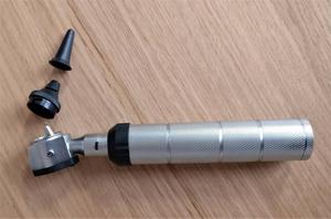Fond de teint Otoscope LED portable Delta Med Chirurgical pour Instruments Chirurgicaux - Product Image 3