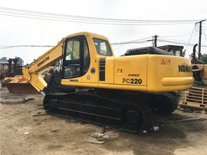 UTILISÉ Pelle KOMATSU PC220-6 d'occasion en condition supérieure komatsu en Offre Spéciale - Product Image 3