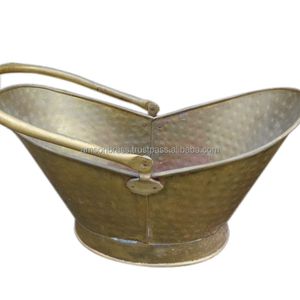 Seaux d'allumage en métal Seau à charbon de cendre de cheminée Seau à charbon en laiton massif martelé à la main de qualité supérieure - Product Image 1