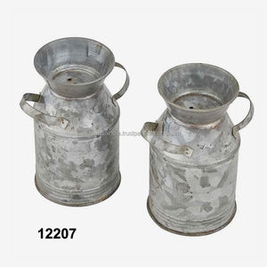 Jardinière en métal galvanisé - Product Image 1