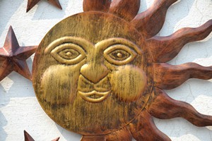 งานศิลปะติดผนังรูปดวงอาทิตย์ ดวงดาว และพระจันทร์ ทำจากเหล็กหล่อขนาดใหญ่ ของตกแต่งผนัง งานฝีมือ ของขวัญ ของแขวนผนัง แผ่นโลหะเหล็กหล่อสไตล์วินเทจ - Product Image 4