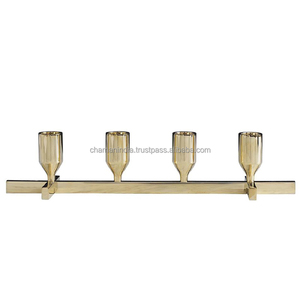 Portavelas de 4 luces de latón decorativo - Product Image 1