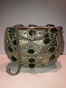 Indian Style Mosaic Bohemian Metal Clutch Bag for Women Luxury Evening Handmade Messenger Wedding Purse Chains Wholesale - Product Image 4