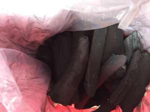 Modèle de bâton de briquettes de charbon de bois de chêne noir pour le barbecue d'agriculture et les activités de plein air - Product Image 5