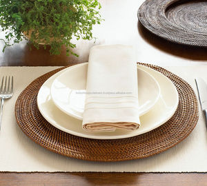 Sous-plat en rotin tressé encastré marron en gros - Product Image 6