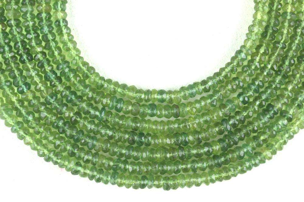 สีเขียว