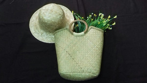 ตะกร้าผักตบชวาพับได้ทำด้วยมือของผู้หญิงกระเป๋าใบปาล์มและเครื่องประดับที่ทันสมัย - Product Image 5