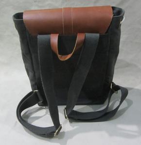 กระเป๋าเป้ผ้าใบและหนัง - Product Image 5