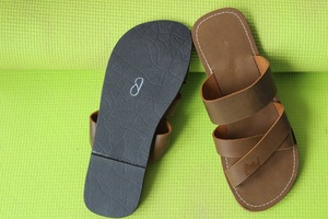 Zapatillas de cuero hechas a mano, chanclas informales - Product Image 3