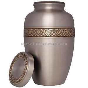 Urna Funeraria Americana para Adultos Modelo FU-17 de Brassworld India - Product Image 2
