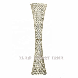 แจกันคริสตัลขัดเงา รูปทรงพายุเฮอริเคน ลายแกะสลักทรงลูกบาศก์ สำหรับตกแต่งโต๊ะงานแต่งงาน - Product Image 1