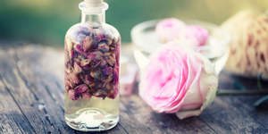 Eau de Rose Bio Brume Visage: Tonique Hydratant et Hydratant pour la Peau aux Extraits de Rose Pur | Vente en Gros Options Disponibles - Product Image 4