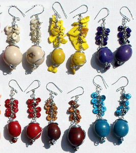 Boucles d'oreilles pendantes artisanales tribales péruviennes pour femmes avec perles de rocaille pour fêtes, cadeaux, fiançailles - Vente en gros - Product Image 1