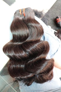 Cheveux ondulés à l'eau doublement étirés 100% cheveux bruts vietnamiens doux et soyeux brillants sans perte ni enchevêtrement - Product Image 3