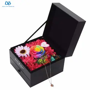 Ausgefallene Druck-Heiß prägung Gold große westliche Hutschachteln quadratische Geschenk box für Rosen blumen mit Deckel Geschenk box für Blumen verpackung für Blumen