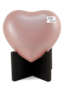 Urna de recuerdo de corazón rosa para adultos, suministros funerarios, BRASSWORLD, INDIA - Product Image 5