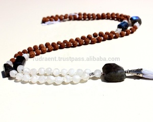 Collier Mala en perles de prière de haute qualité en soie à franges, 108 perles nouées à la main, pierre de lune arc-en-ciel, cristal de guérison bouddhiste, unisexe - Product Image 3