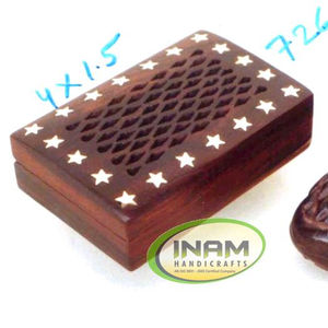 Boîtes en bois de meilleure qualité, belles et design faites à la main avec incrustation en laiton - Product Image 1