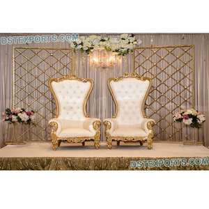 Décor de scène de mariage avec murs à bougies Murs à bougies en métal pour scène de mariage Cadres à dos doré pour décoration de mariage au Royaume-Uni au meilleur prix - Product Image 1