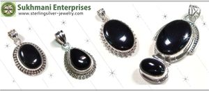 Mayorista Exportador y Fabricante de Rainbow Moonstone 925 Pendientes de piedras preciosas de plata esterlina para mujeres para bodas y fiestas - Product Image 5