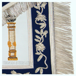 งานปักเครื่องราชกกุธภัณฑ์เมโซนิคในอดีตผ้ากันเปื้อนที่มีการเย็บปักและเย็บปักถักร้อย - Product Image 4