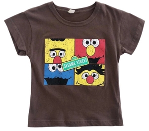Nouveau design et élégant imprimé personnalisé 100% coton tissu de haute qualité col rond manches courtes enfants t-shirt Collection 2024 - Product Image 3