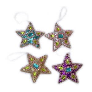 Impressionnant qualité Vintage nouveauté étoile suspendue avec travail à la main sur tissu en qualité d'exportation pour décor suspendu de Noël - Product Image 2