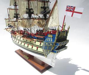 LA LICORNE/UNICORNE, modelo de barco alto de madera pintado, decoración Náutica para el hogar, caja de regalo, técnica pintada a mano - Product Image 3
