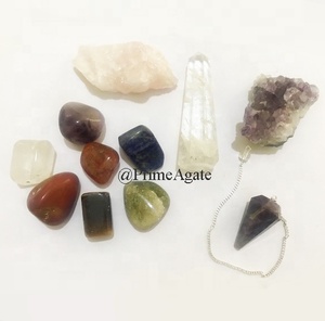 Kit de guérison en cristal Chakra | Ensemble Bhoemian à vendre avec pochette en velours - Product Image 1